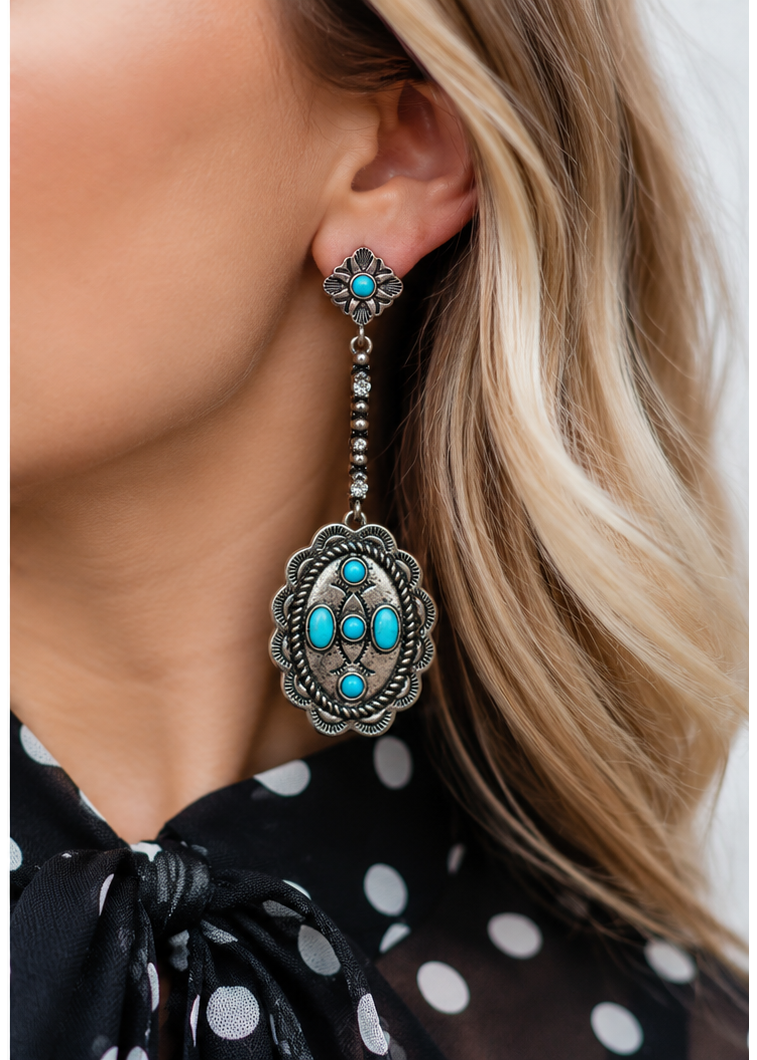 0696 R3-36  SILVER TONE FLORAL STUD ER
